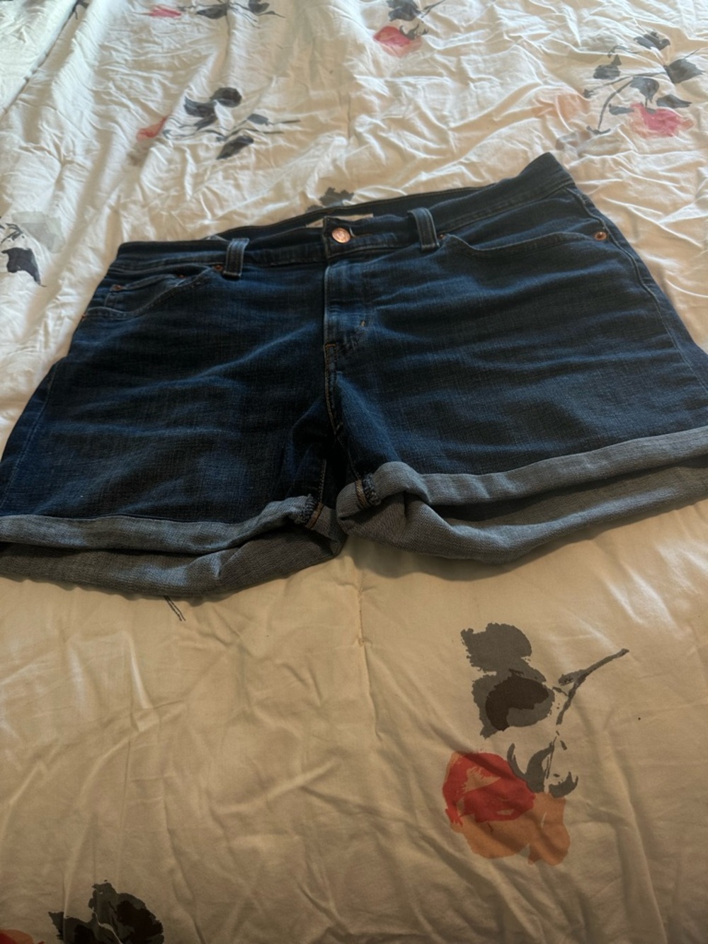 Levi's Dark Blue Denim Cuffed Women's High Waist Shorts 31